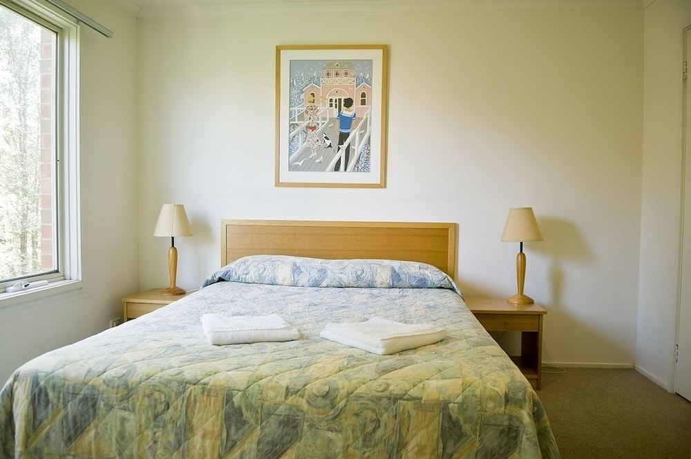 Lamplighter Motel 15/40