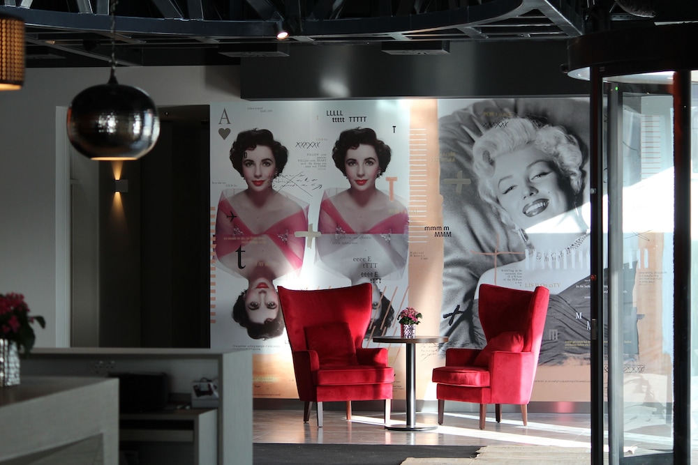 Star inn Lisbon Airport 13/61