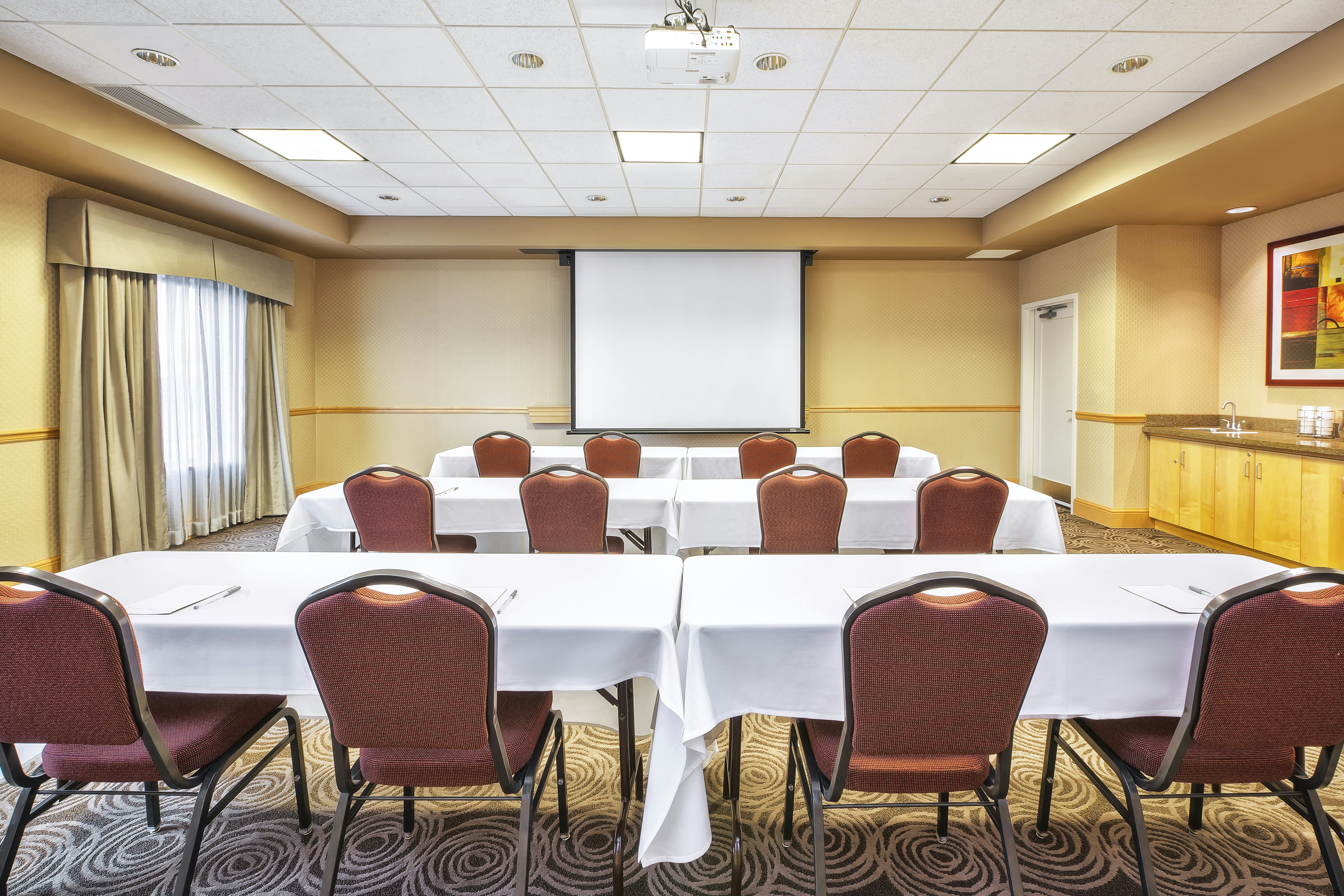Hampton Inn Suites Madison West 35/48