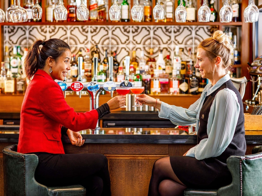 Mercure Oxford Hawkwell House Hotel 10/63