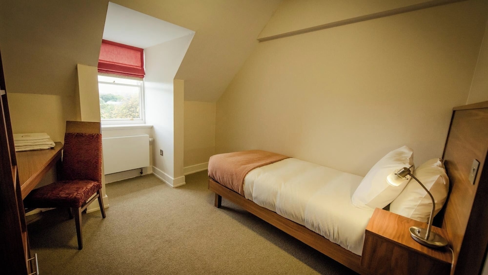 Dcu Rooms At All Hallows College 9/40