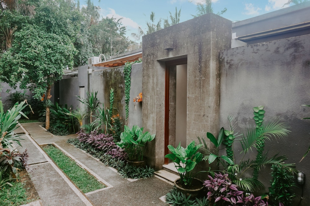 Anggira Villa Ubud 1/50