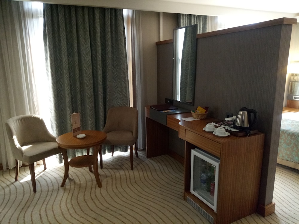 Grand Turkuaz Hotel 56/66
