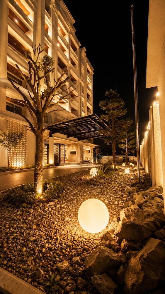Blanco Apartment Hotel 53/59