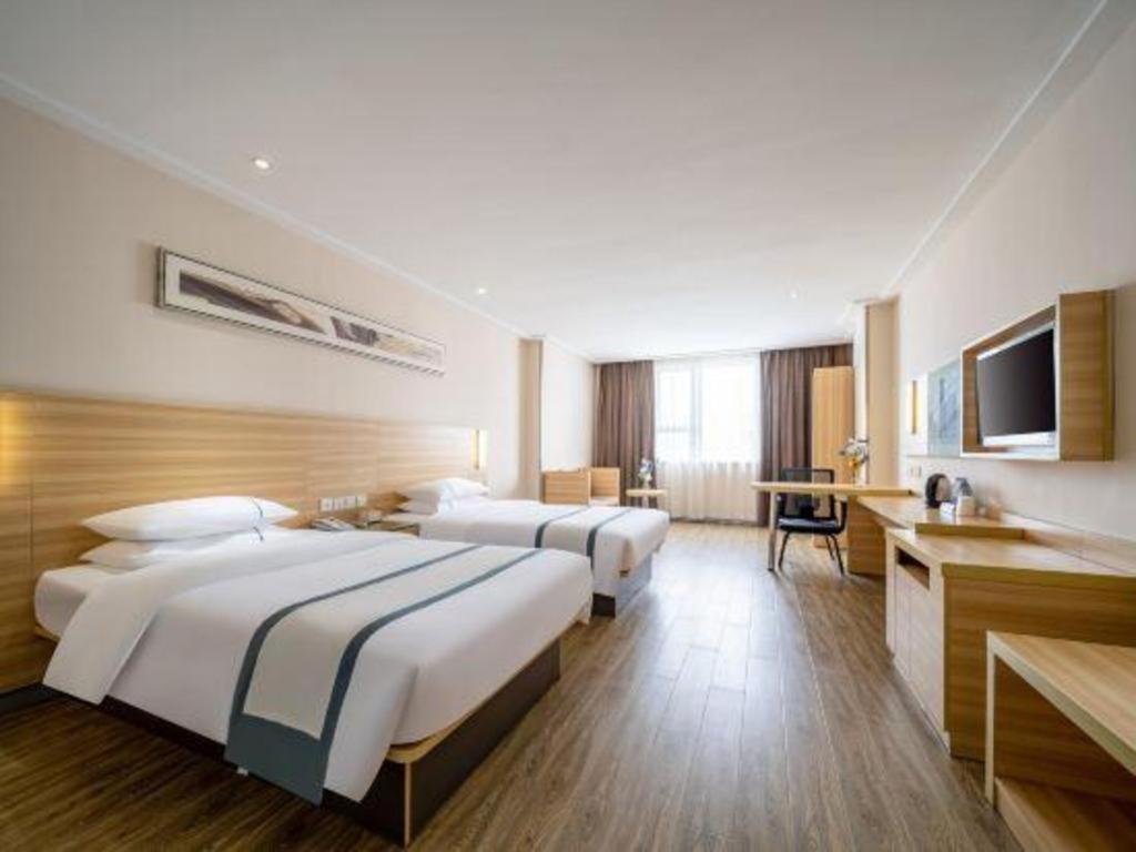 City Comfort Inn (Maoming High Speed Railway Station Wenming Road) 33/57