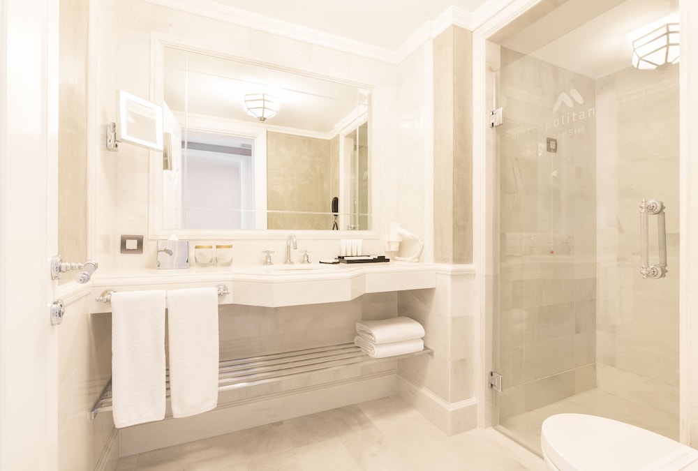 Metropolitan Hotels Taksim 15/68
