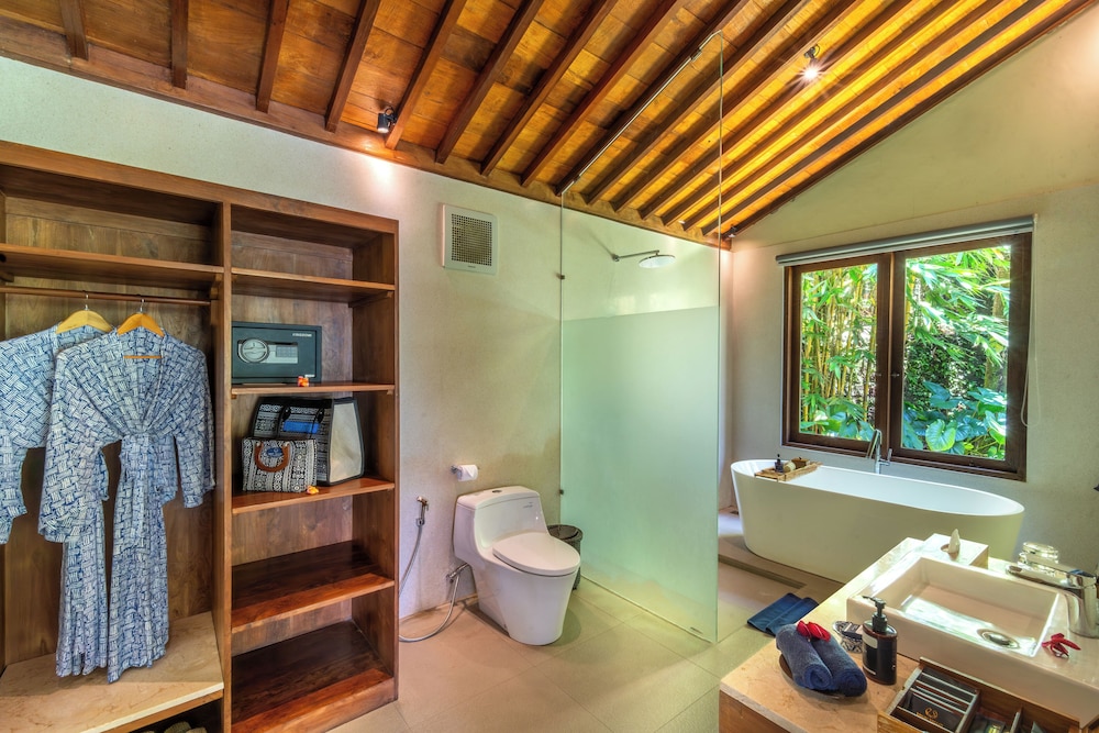 Ubud Valley Boutique Resort 62/64