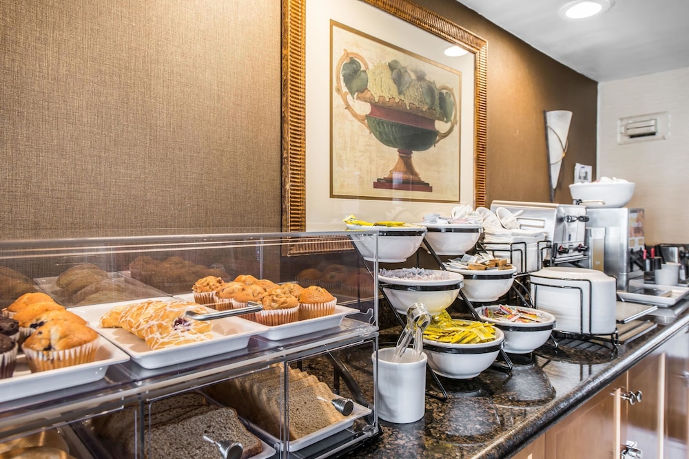 Denver Northfield 22/36