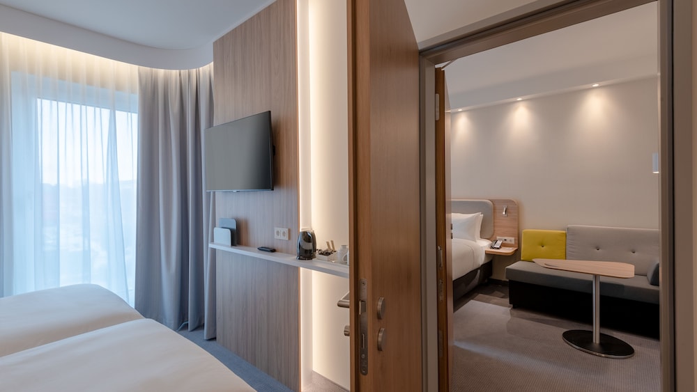 Holiday Inn Express Munich North, an IHG Hotel 20/71