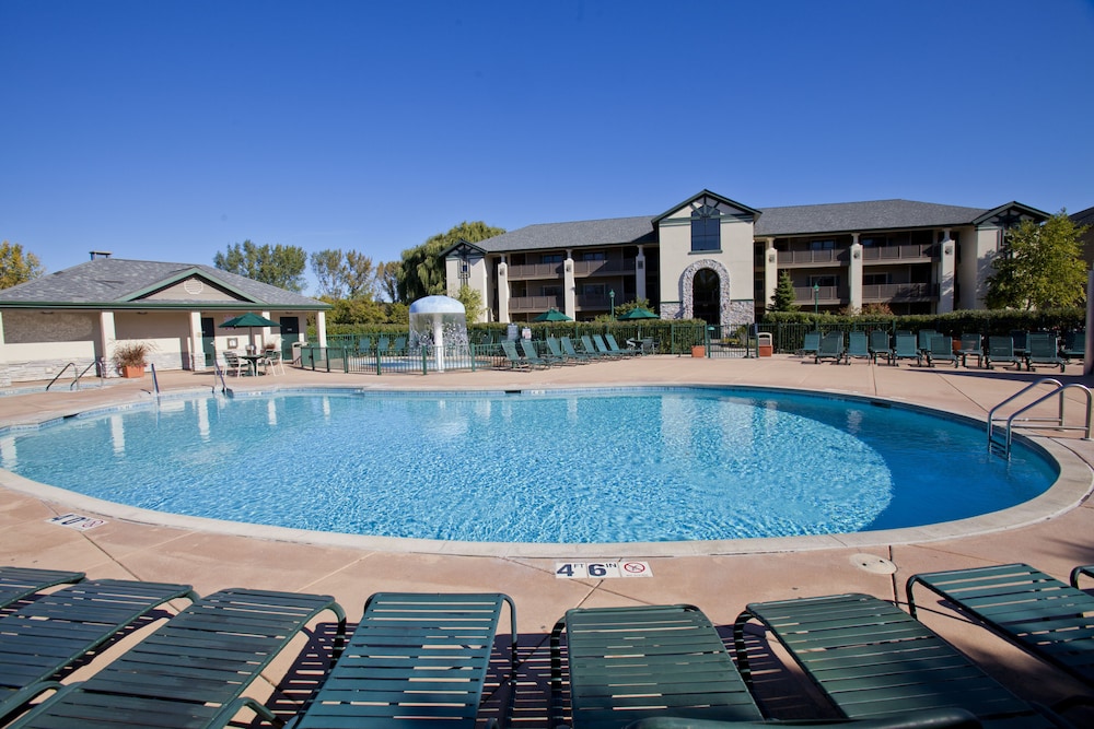 Holiday Inn Club Vacations At Lake Geneva Resort 1/39