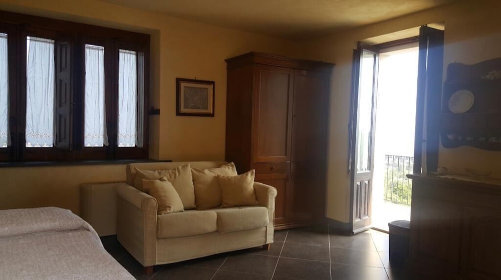 Antico Borgo Petralia 27/47