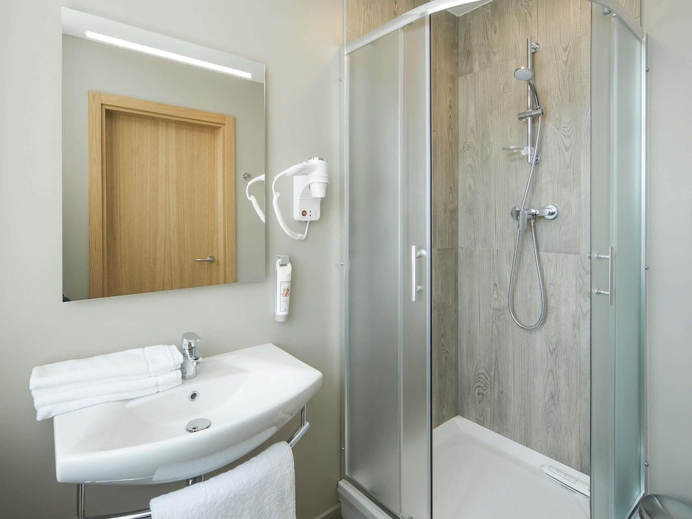 غرفة قياسية بسريرين منفصلين، Ibis Riga Centre 9/10