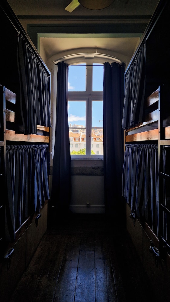 Rossio Hostel 3/50