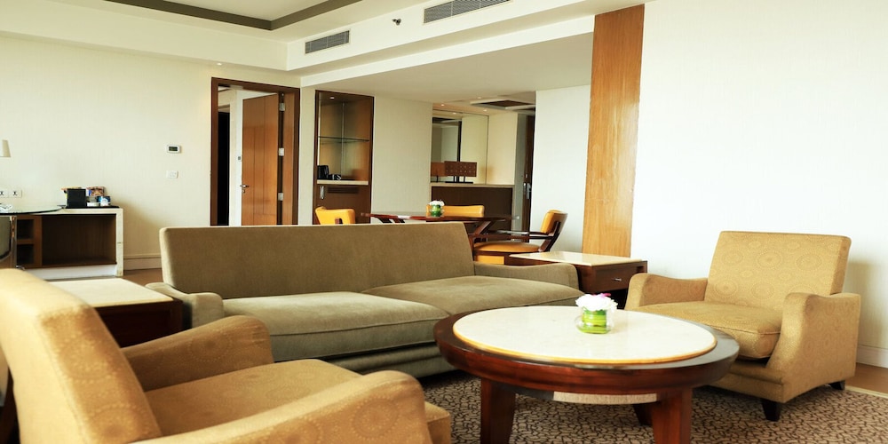 Crowne Plaza New Delhi Okhla 38/66