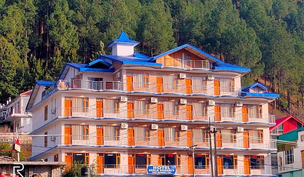 Hotel Sarla Regency 5/47