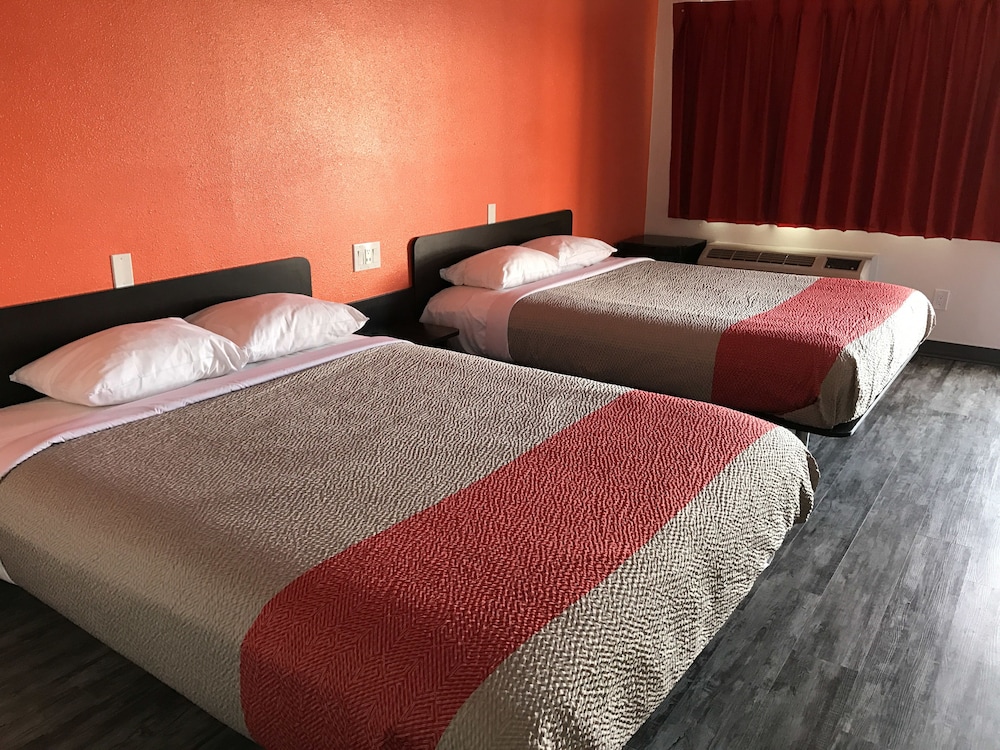 Motel6 Barstow, CA - Route 66 22/41