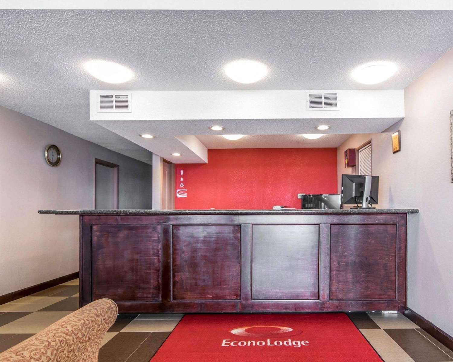 Econo Lodge Franklin South KY 8/19