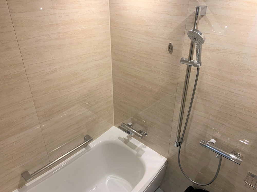 Hotel Keihan Namba Grande 47/48