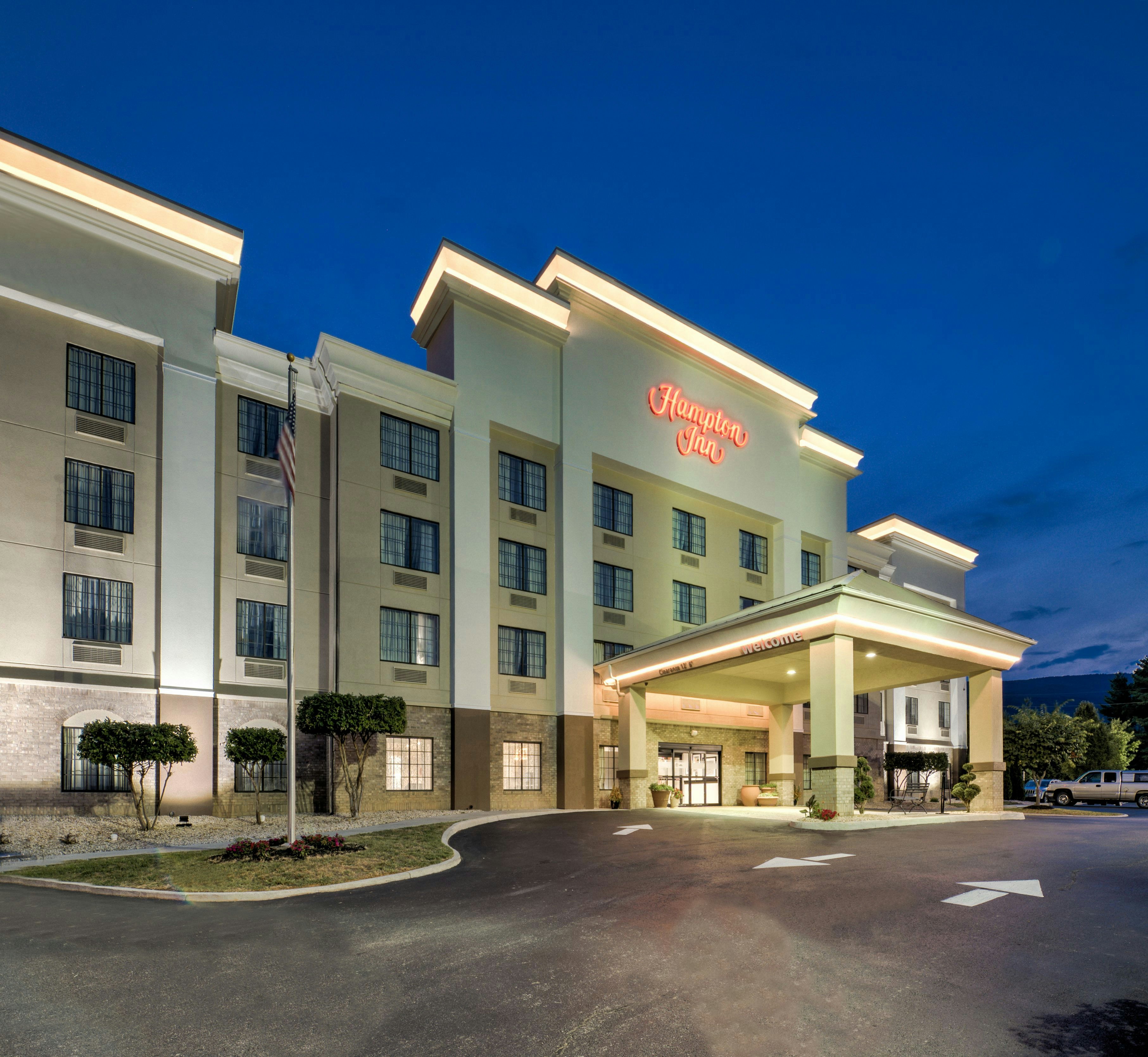 Hampton Inn Salem 2/59