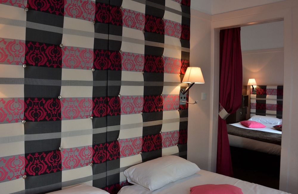 Hotel des Bains 28/42
