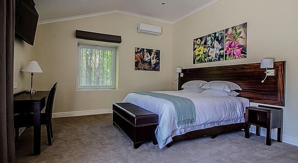Clos Malverne Wine Estate Accommodation 9/46