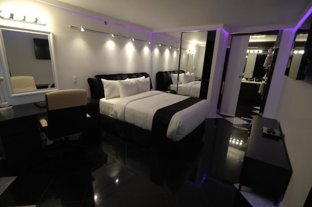 Garner Hotel North Bergen 15/47