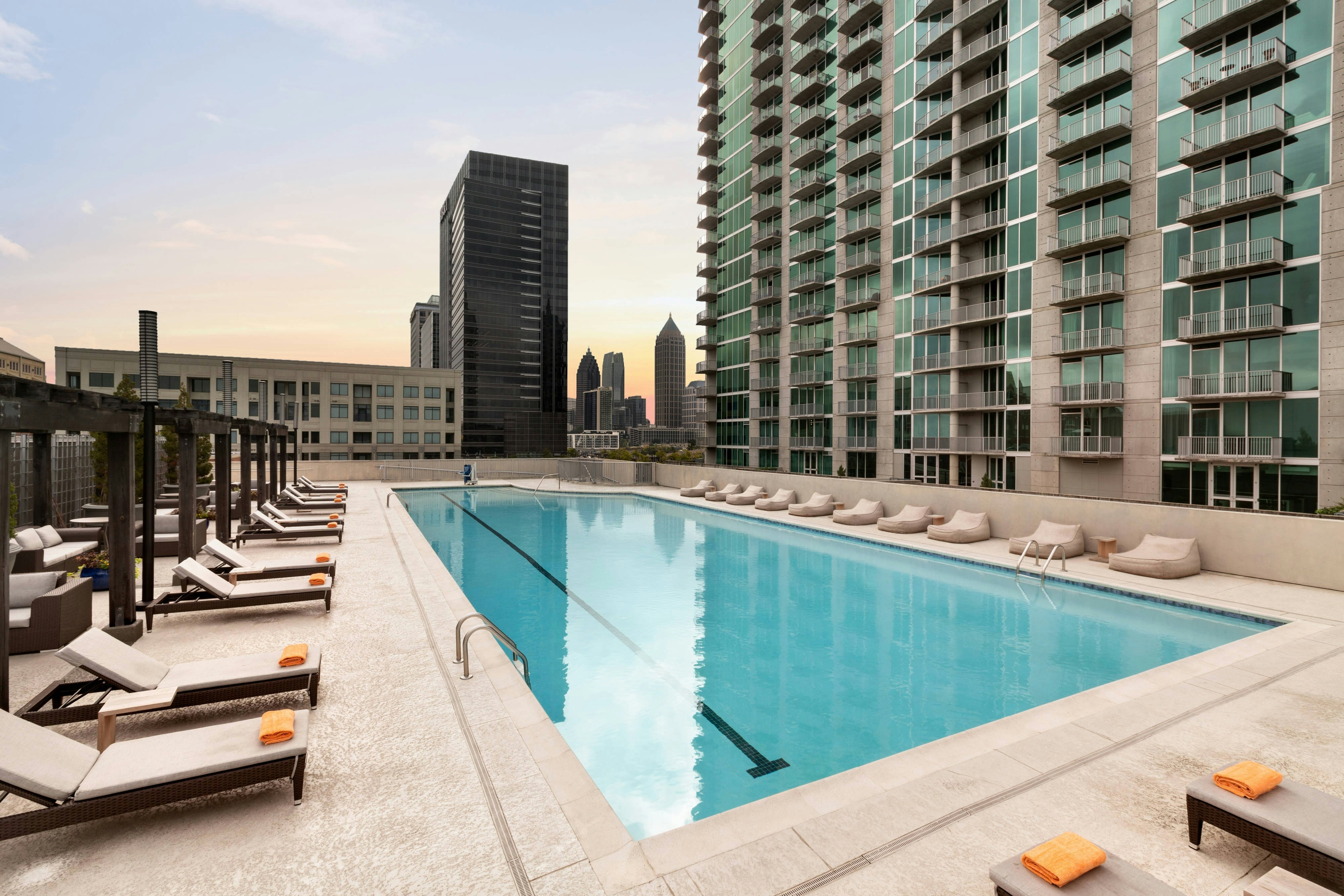 Twelve Midtown, Marriott Autograph Collection 35/35