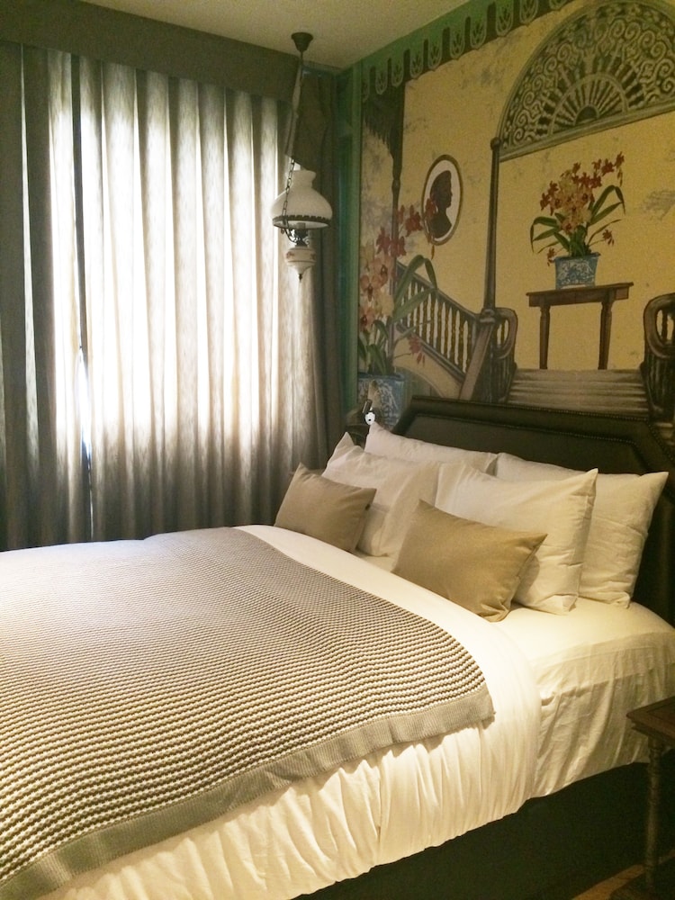 Room at PLAYHAUS THONGLOR HOTEL BANGKOK, BANGKOK