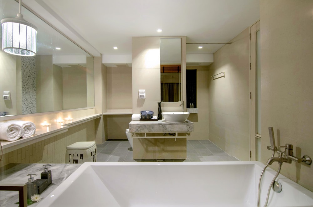 Deluxe, King Bed, Beach Front، Awa Resort Koh Chang 10/10