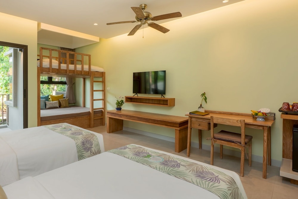 Khaolak Wanaburee Resort 58/73