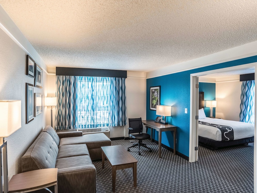 La Quinta Inn & Suites by Wyndham Phoenix Chandler 23/41