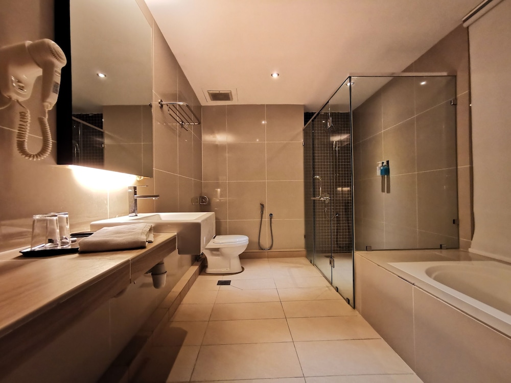 Hotel Langkasuka Langkawi 48/49