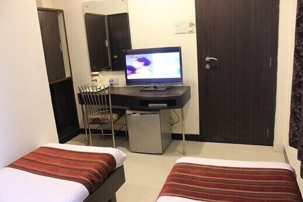 Fortune Hotel 37/39