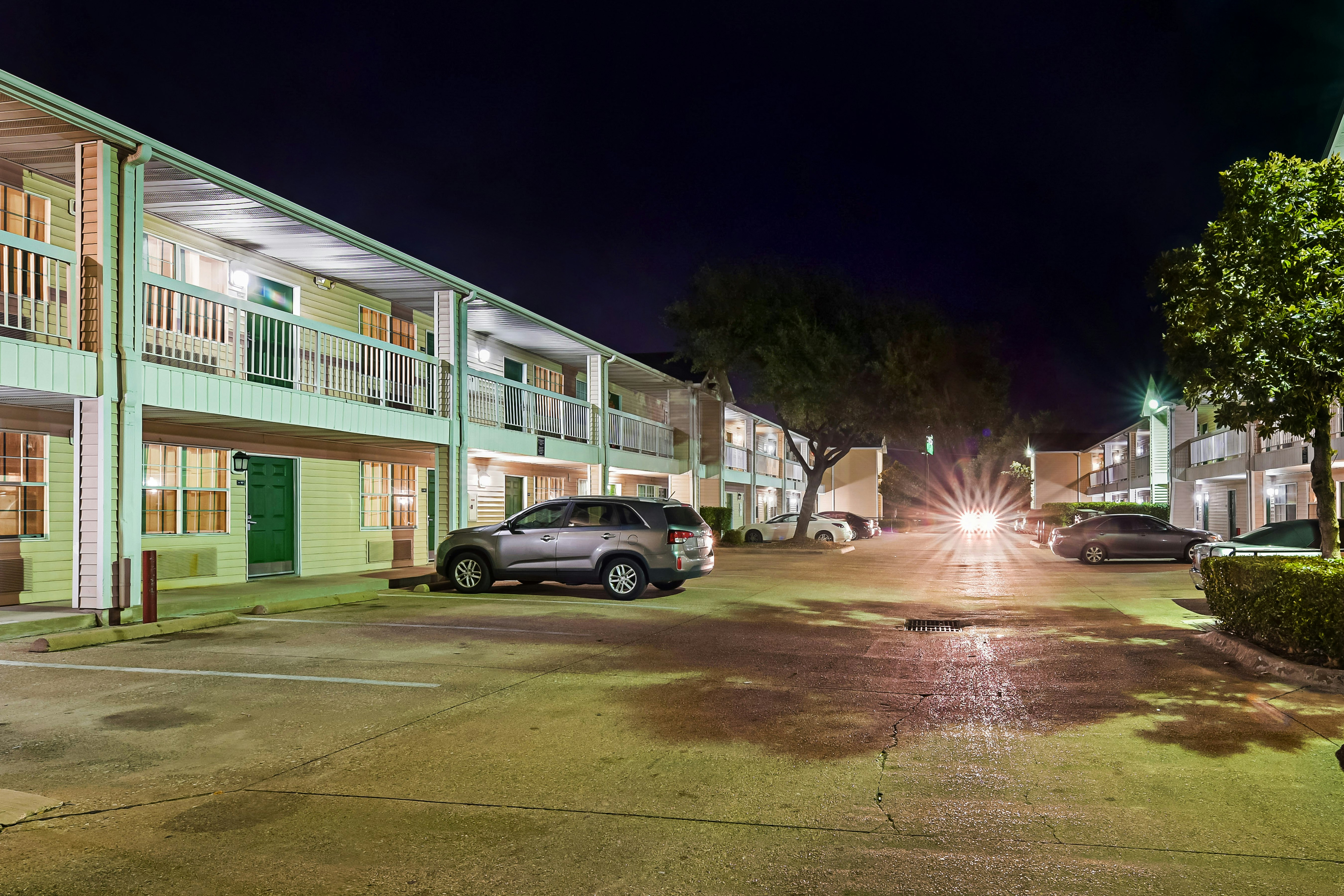 Hometowne Studios Dallas - North Addison/Tollway 11/16
