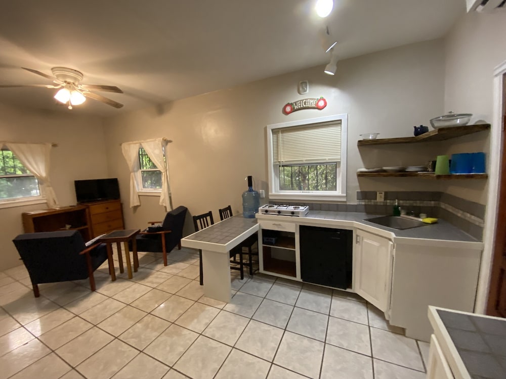 Mariposa Lodge 44/74