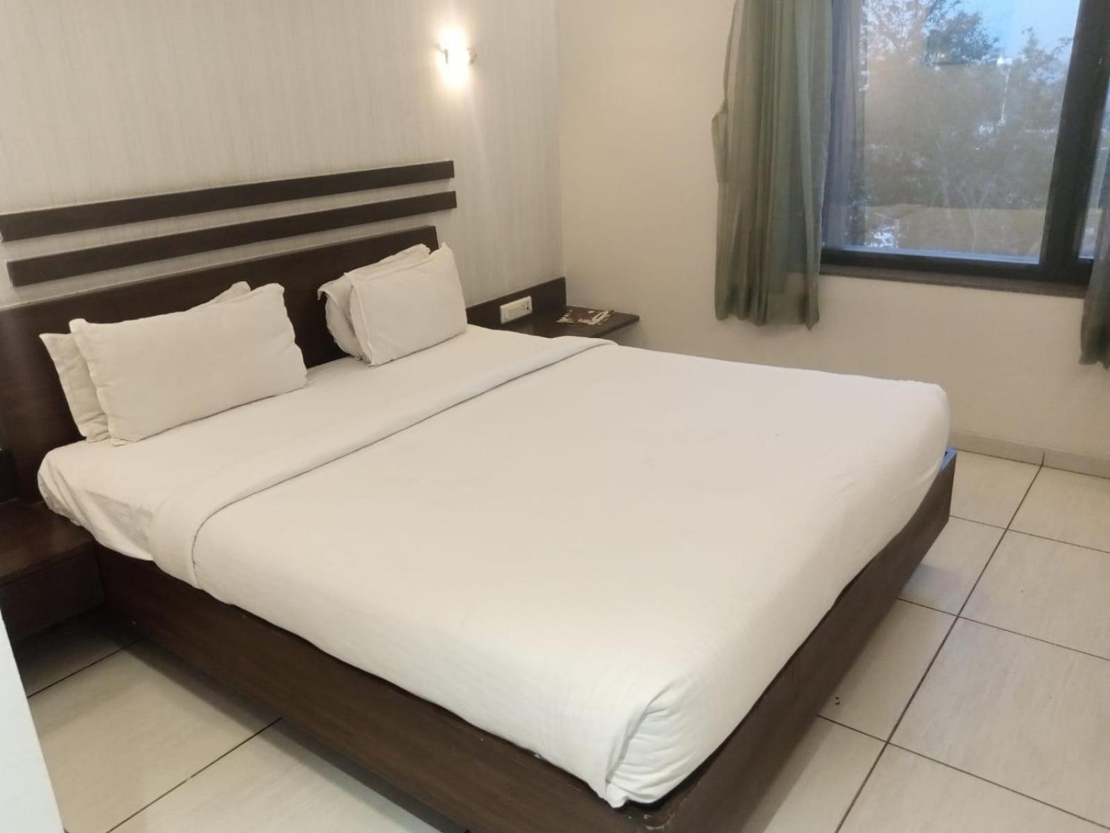 HOTEL KANAN 8/40