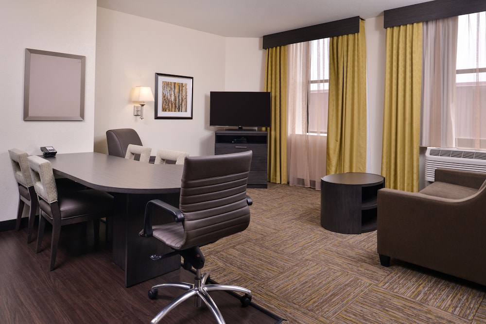 Candlewood Suites Terre Haute 44/49