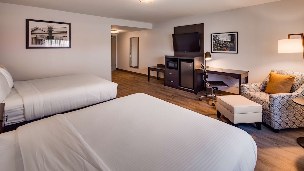 Best Western Plus Hershey 16/38
