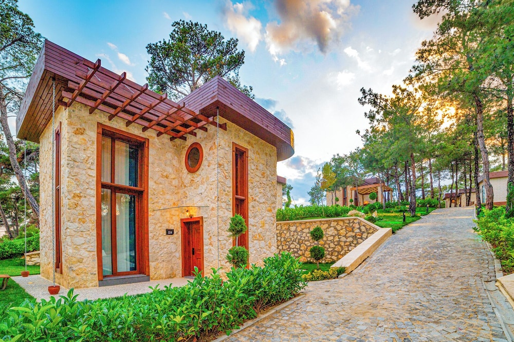 Marisstone Hotel Villa 3/50