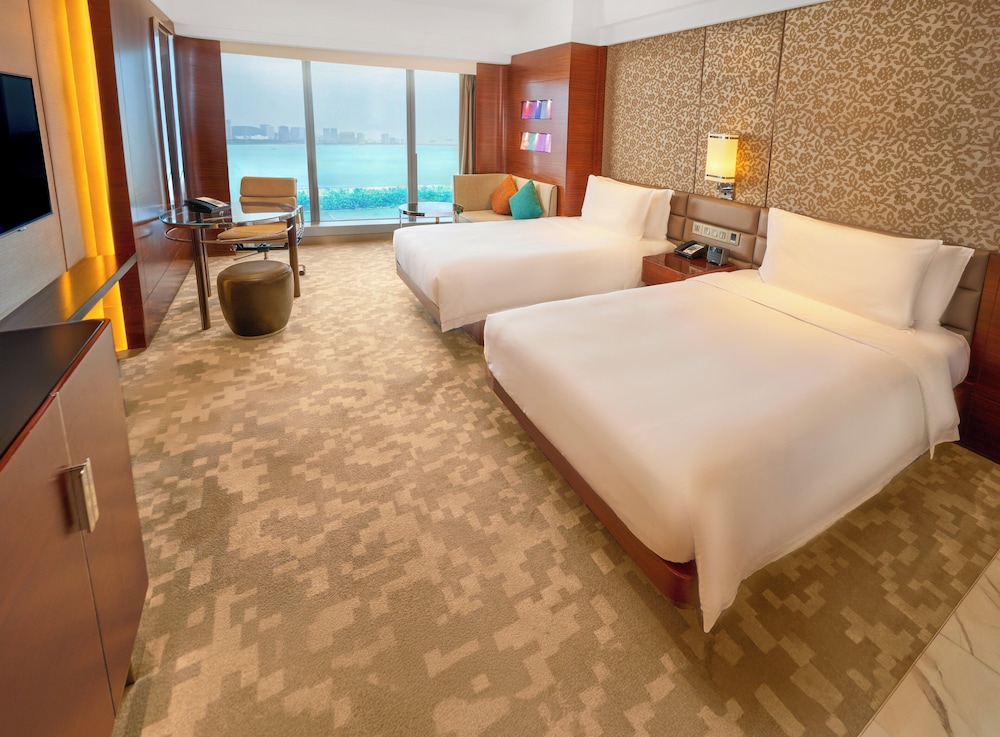 SUPERIOR, TWIN BEDS, SEA VIEW