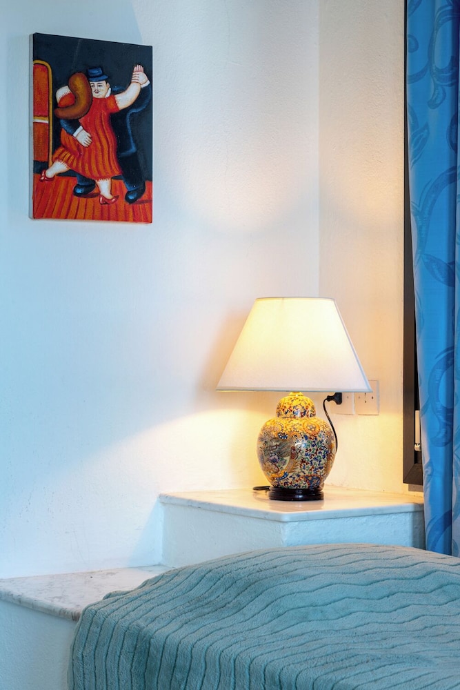 Assa Maris Beach Hotel 68/108