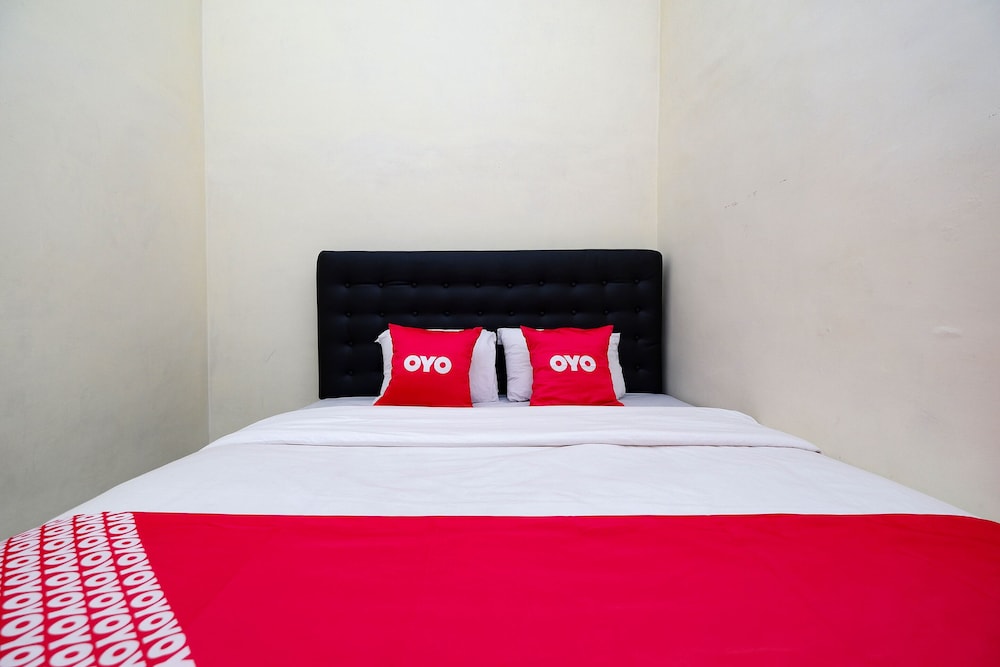 Super OYO Capital O 2258 Santana Syariah Guest House 15/41