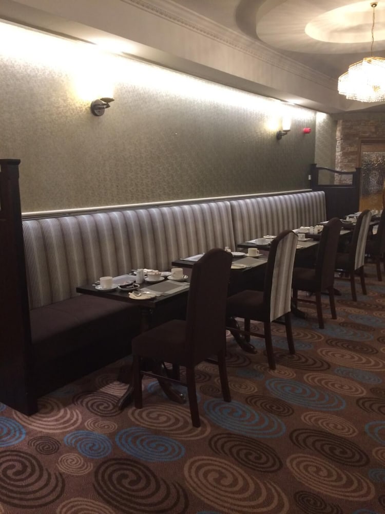 Mourne Country Hotel 19/23