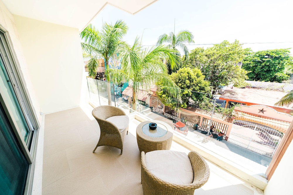 Hotel The Palm By Kavia photo3