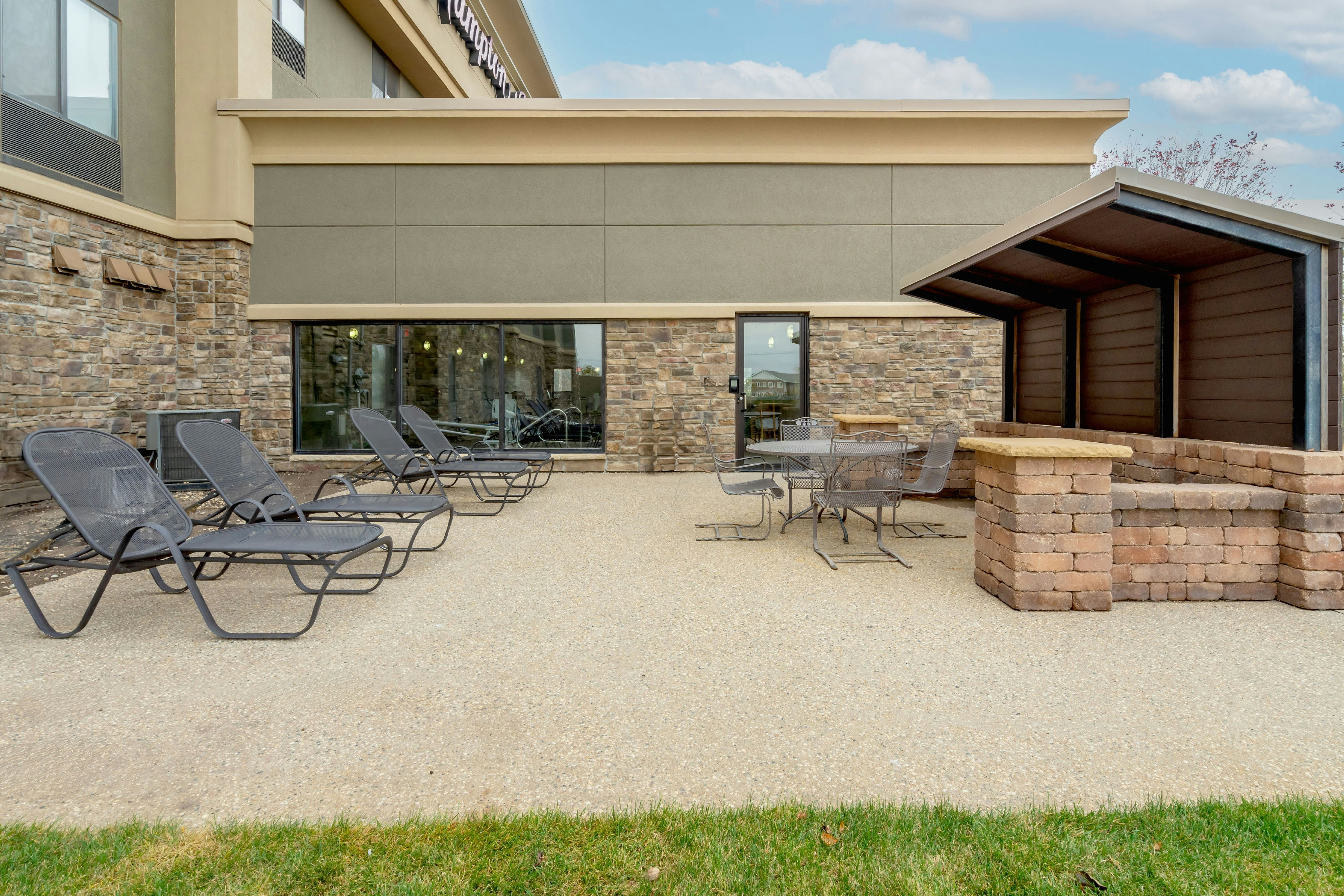 HAMPTON INN MITCHELL 38/38