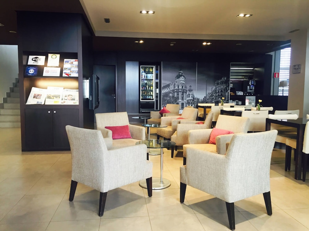 Suites Viena Plaza de Espana 47/61