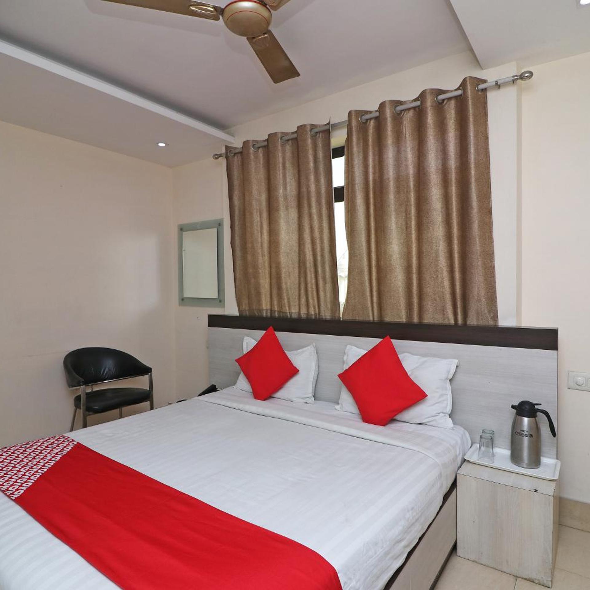 HOTEL MANDIRAM 10/22