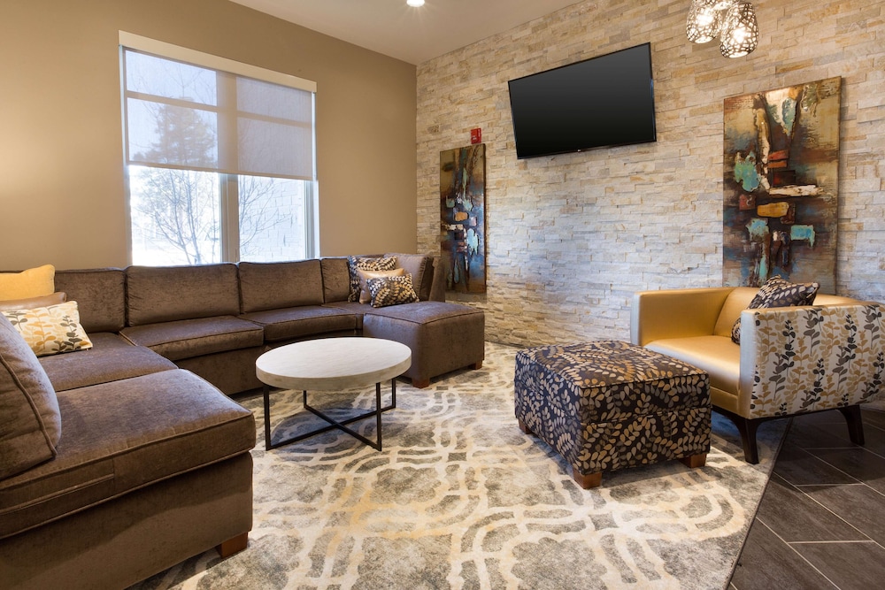 Drury Inn and Suites Louisville North 23/35