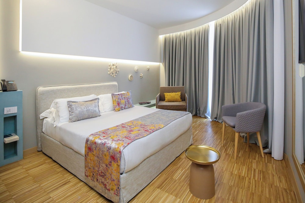 Hotel Vlora Priam, Affiliated by Melia 29/65