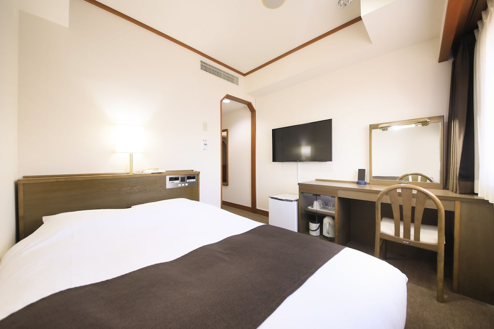 ROOM, DOUBLE BED, SMOKING